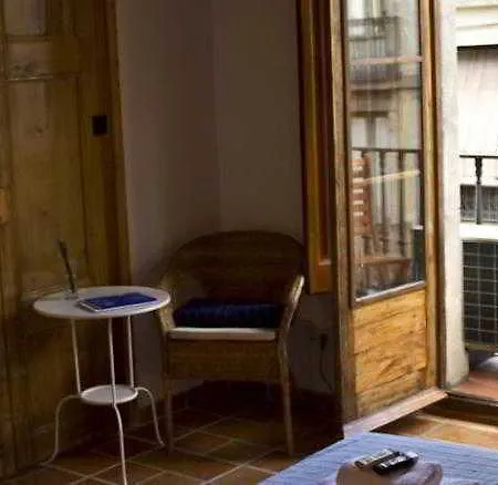 En Ferran By The Streets 4*